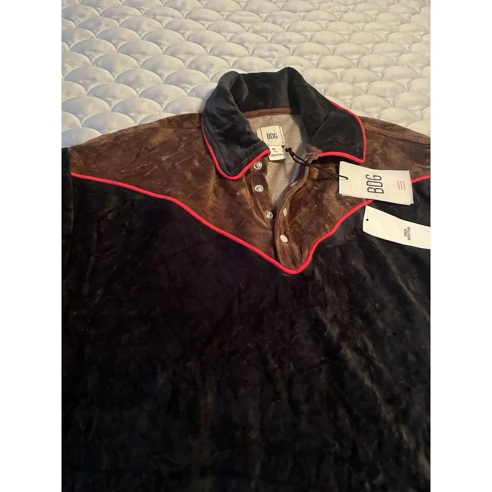 BDG western Velour Button Up Polo. New With tags. Size Small - Picture 5 of 8